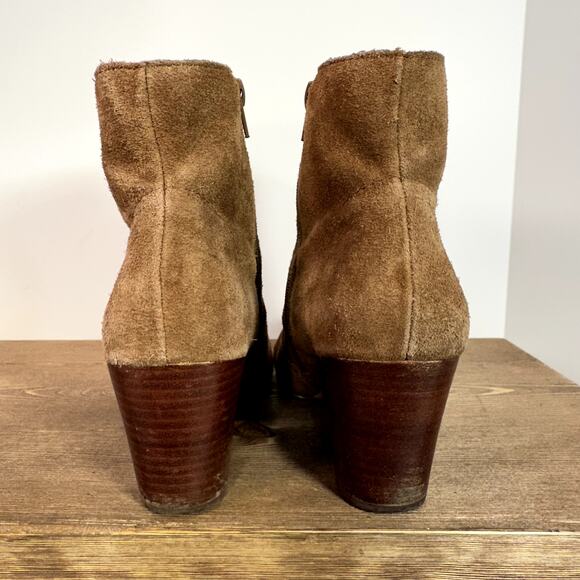 Suede Mocha Mousse Ankle Boots Womens 8M Pointed Toe Fall Booties Chelsea Violet - Picture 4 of 13